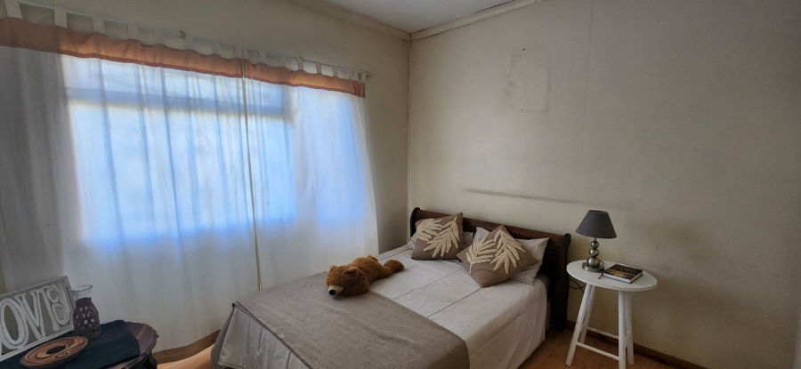 3 Bedroom Property for Sale in Bothasig Western Cape